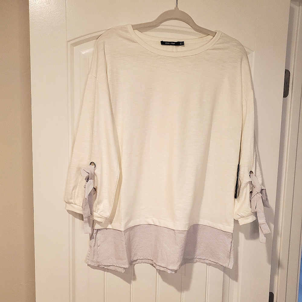 NWT Doe and Rae Cotton Top